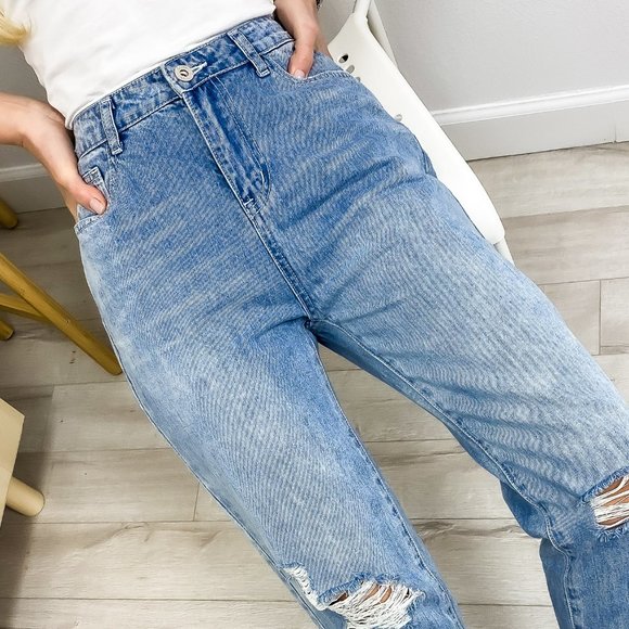 High Waist Ripped Boyfriend Jeans - Picture 2 of 8